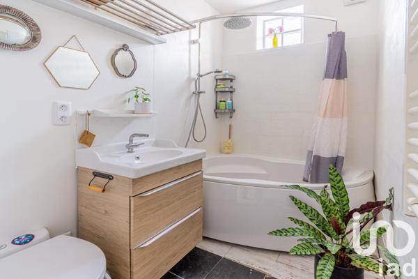 Maison de ville 4 pièces de 60 m² à La Courneuve (93120)