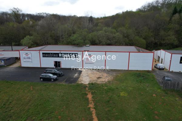 Local Commercial à VEZAC, 24220 - 5 pièces 900m²