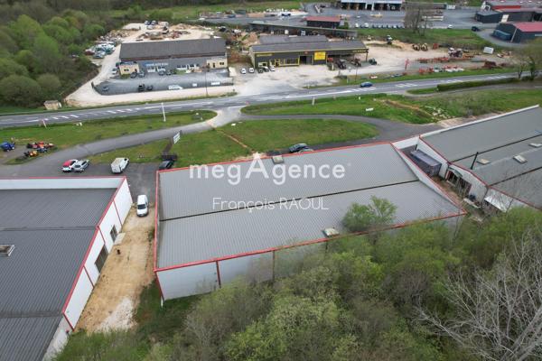 Local Commercial à VEZAC, 24220 - 5 pièces 900m²