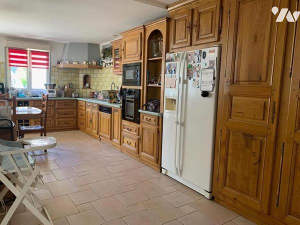 A 15 mn d'EPERNAY Maison rénovée avec dépendance et jardin