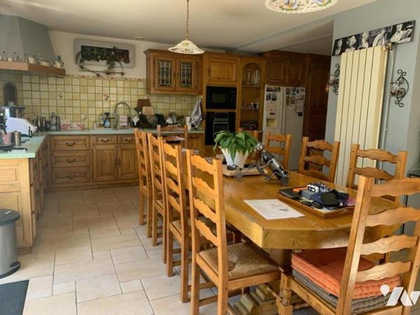 A 15 mn d'EPERNAY Maison rénovée avec dépendance et jardin