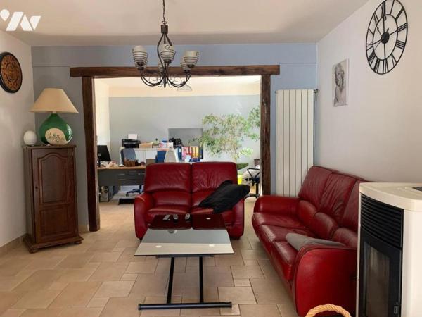 A 15 mn d'EPERNAY Maison rénovée avec dépendance et jardin