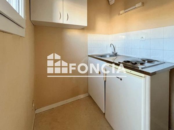 Location Studio 25.4 m² - 55 & 57, AVENUE GAMBETTA Cholet 49300