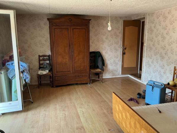 Maison,133m2,4 pièces,3 chambres sur 1756m2 de terrain.