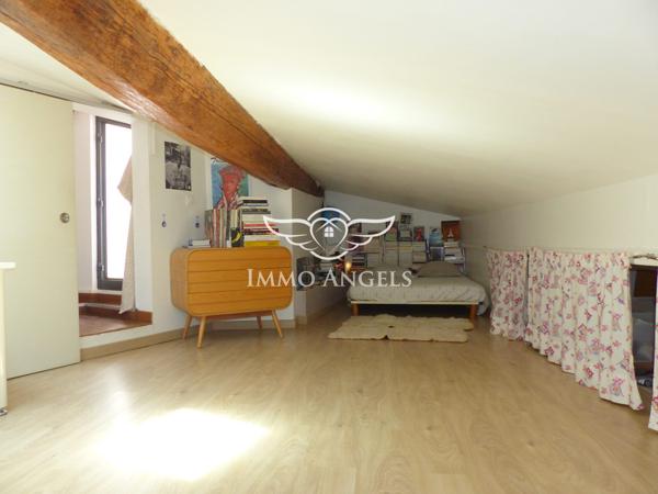 T4 125m² utiles, dernier étage, terrasse