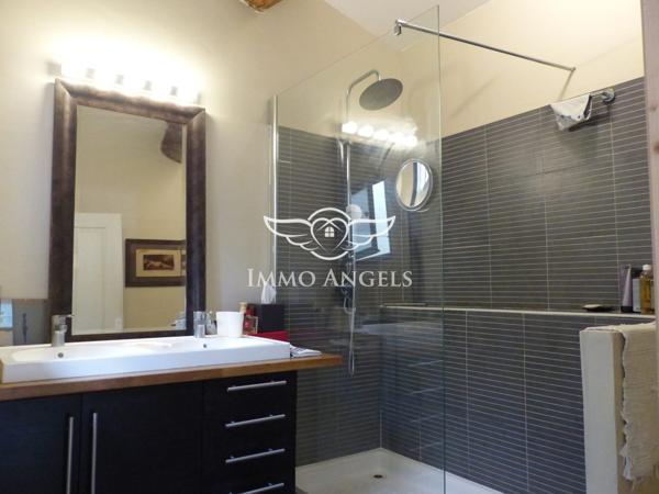 T4 125m² utiles, dernier étage, terrasse