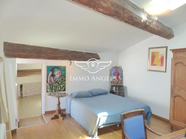 T4 125m² utiles, dernier étage, terrasse