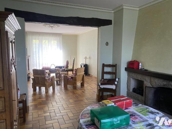 CHAMBRE ET SANITAIRES AU RDC/ GRAND JARDIN CLOS/ DPENDANCE