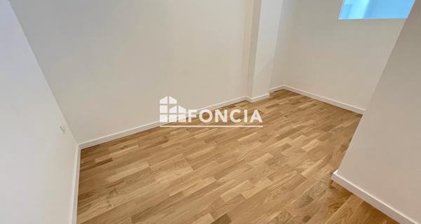 Location Studio 29 m² - Meudon La Foret 92360