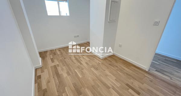 Location Studio 29 m² - Meudon La Foret 92360