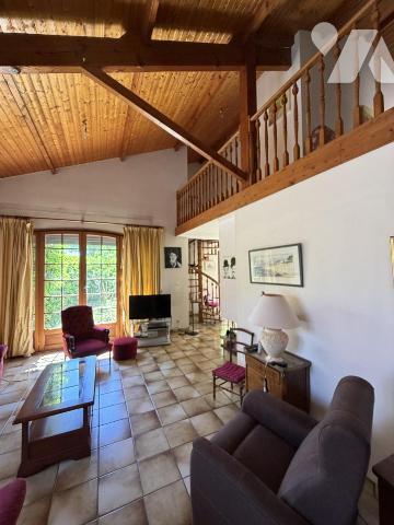 MAISON SACRE-COEUR 150M²