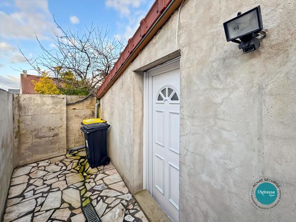A vendre : Studio avec extérieur