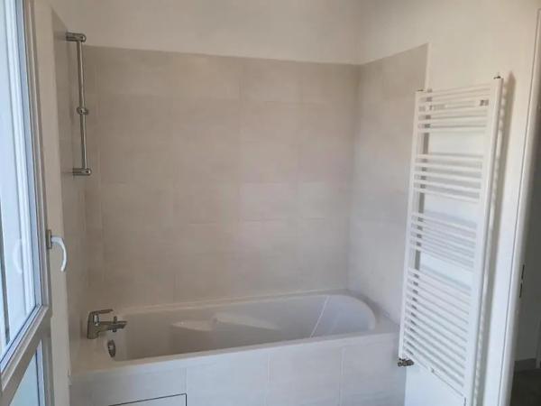 Appartement à louer 3 pièces 71.86m² Joué-lès-Tours (37300)