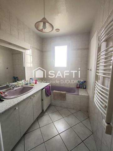 MAISON SUR SOUS-SOL DE 84M², 3 CHAMBRES, DEPENDANCE, TERRAIN 1219M²