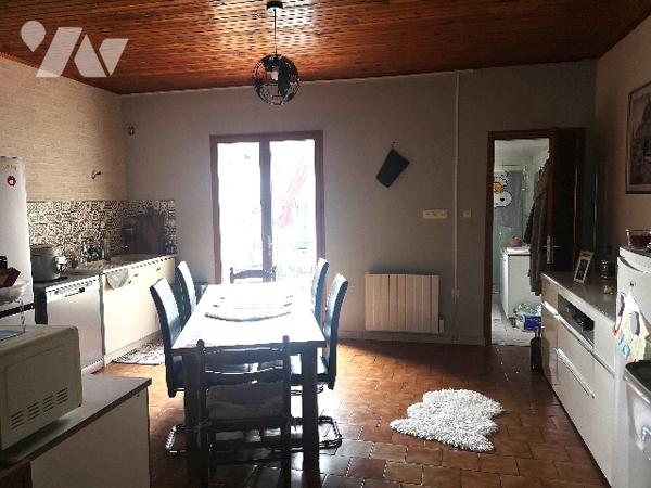 Chamouilley, maison de ville F4 avec terrain et garage