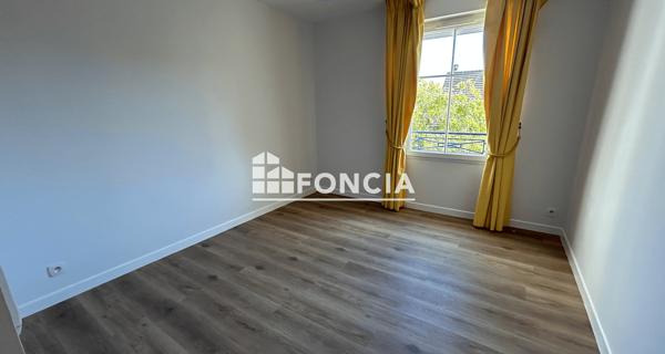Location Appartement 3 pièces 145.38 m² - Laon 02000