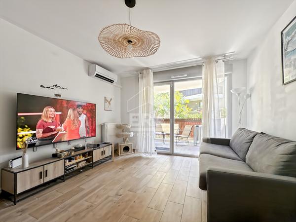 Appartement Marseille  Type 2 42 m2, Balcon ,place, Les Olives Valentine