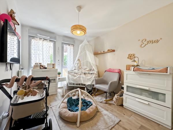 Appartement Marseille  Type 2 42 m2, Balcon ,place, Les Olives Valentine