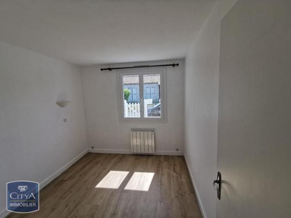Maison à louer 4 pièces 96.5m² La Couronne (16400)