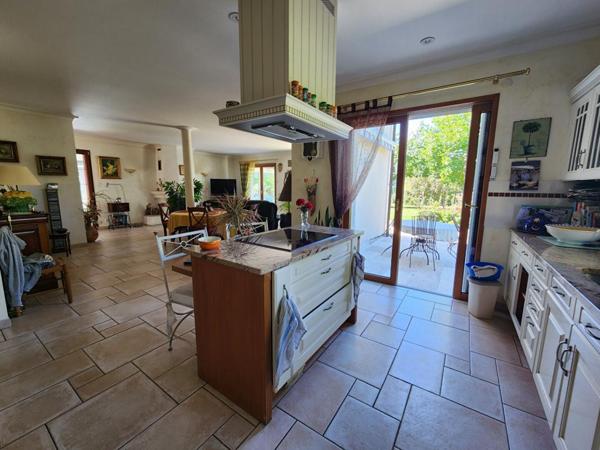 Maison Esvres 7 pièce(s) 246 m2
