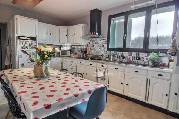 Maison Secondigny 9 pièce(s)