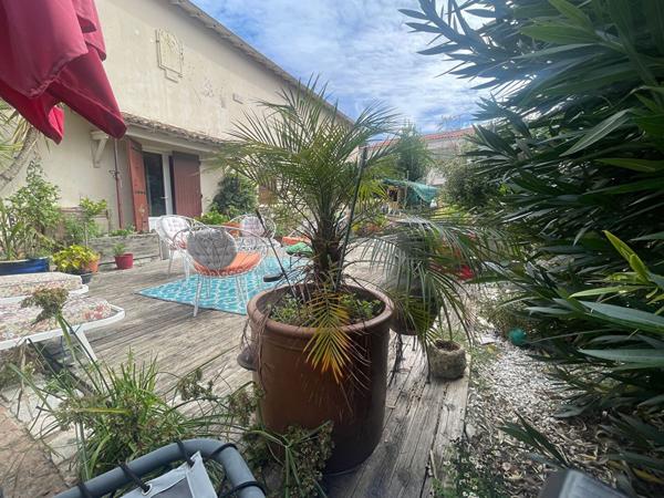 Vente Maison Aytre 9 pièces 233m²-IRM4338