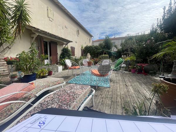 Vente Maison Aytre 9 pièces 233m²-IRM4338