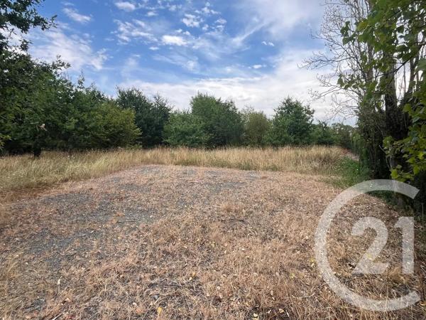 Terrain à vendre  3083 m 2   LE FENOUILLER  - 85
