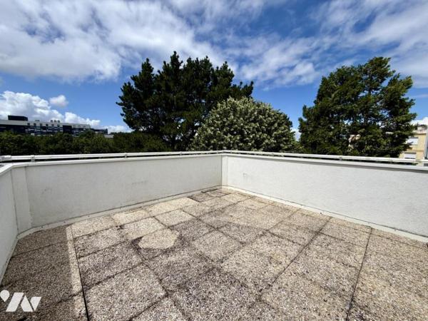 Dernier étage avec grande terrasse – T2 à rénover - 47m²