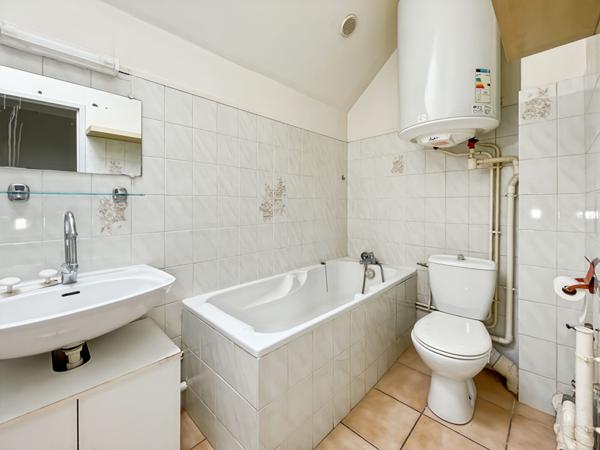 Maison à vendre à Dammarie-les-Lys - 4 pièces, 2 chambres, bon état