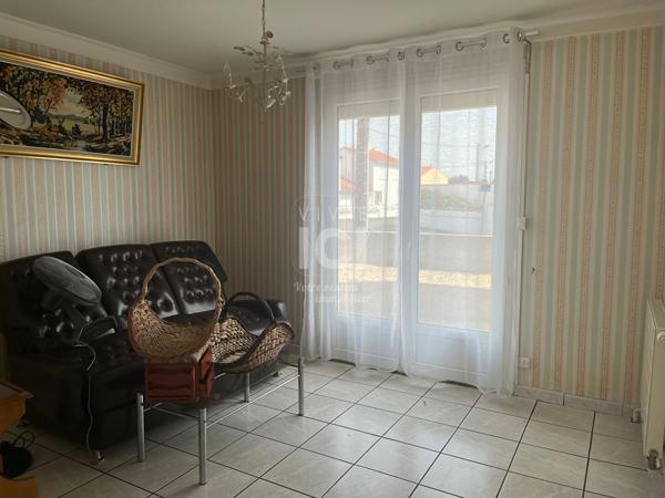 Maison 3 pièces 81m² avec jardin et deux garages