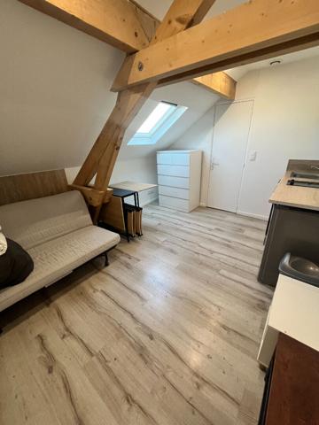 Charmant Appartement T1 à Louer au Coeur de Reims