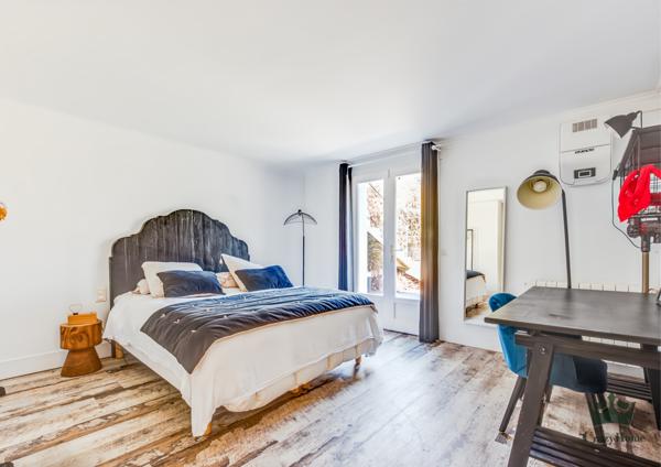 Maison 5 pièce(s) 4 chambre(s) 270 m²