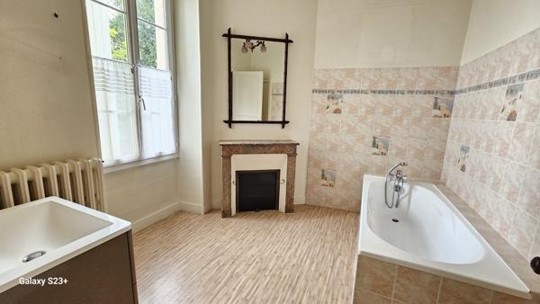 Bourgeoise - 9 pièces - 199 m²