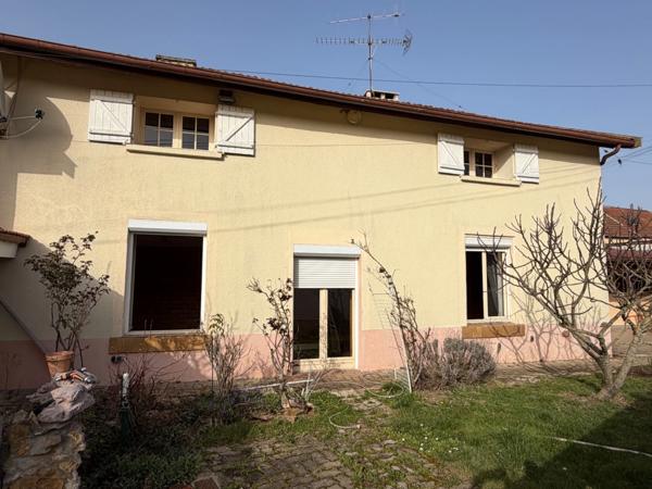 MAISON 4 CHAMBRES AVEC GARAGE ET JARDINET