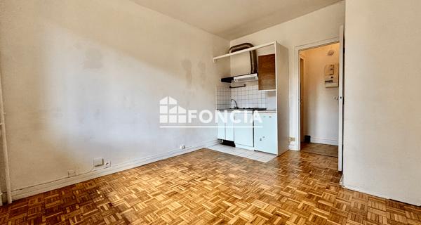 Location Studio 18.27 m² - Versailles 78000