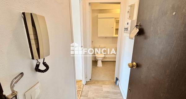 Location Studio 18.27 m² - Versailles 78000