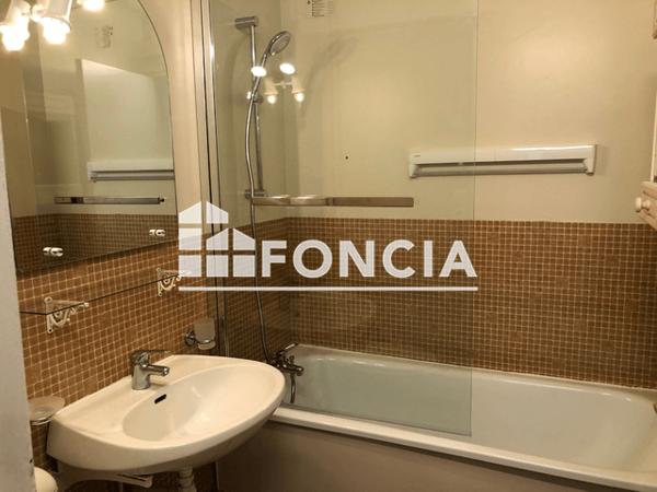 Location Appartement 2 pièces 55.33 m² - BOULEVARD DETOLLE Caen 14000