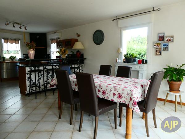 Vente maison Plumelec : 327 205 € - AJP Immobilier Plumelec