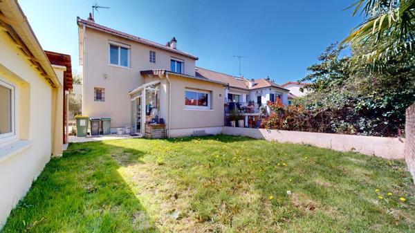 Maison à vendre à Antony - 6 pièces, 3 chambres, calme et bon état