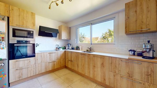 Maison à vendre à Antony - 6 pièces, 3 chambres, calme et bon état