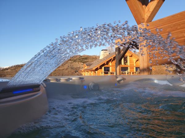Chalet à vendre à Enchastrayes (04400) - Alpes-de-Haute-Provence
