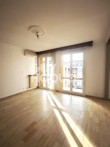 Appartement 4 pièces à louer à Avignon - Résidence THIERS