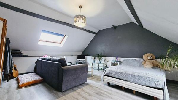 MAISON 6 PIECES 5 CHAMBRES + 2 STUDIOS INDEPENDANTS