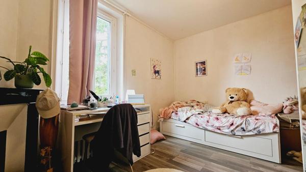 MAISON 6 PIECES 5 CHAMBRES + 2 STUDIOS INDEPENDANTS