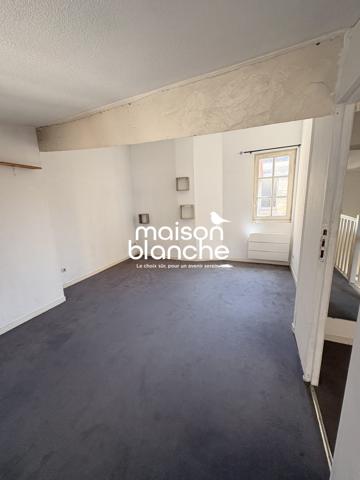 T3 en duplex – Bordeaux Centre – Immeuble en pierre