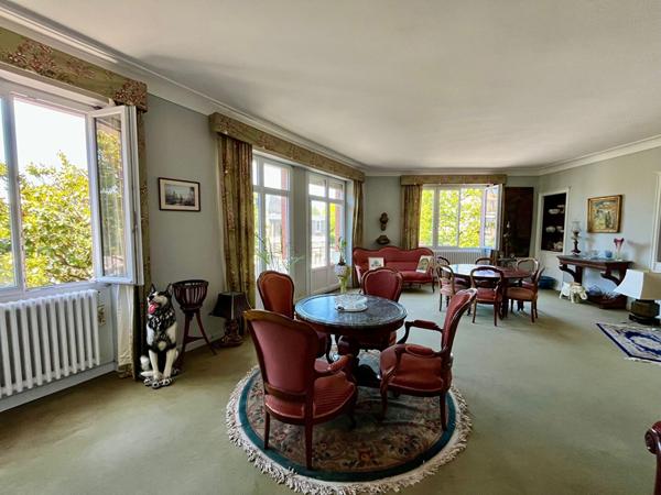 Appartement ST Thérèse 7 pièce(s) 166 m2 terrasse/jardin cave ,  
Nantes 44100