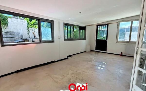 Appartement à vendre    3 pièces •  Saint-Denis