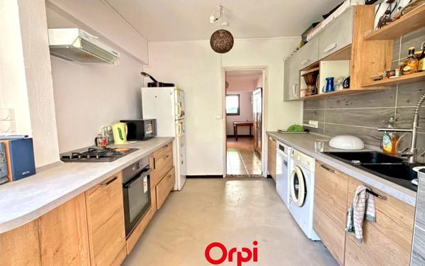 Appartement à vendre    3 pièces •  Saint-Denis