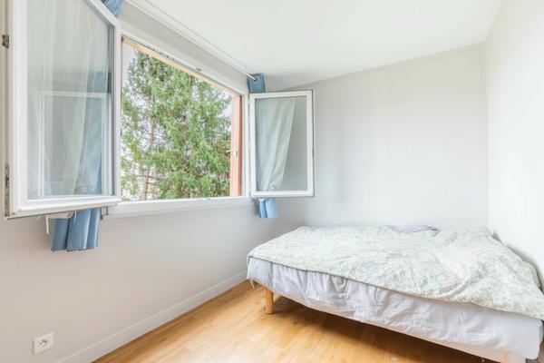 Appartement 3 pièces très lumineux proche RER , Bièvres, DPE D